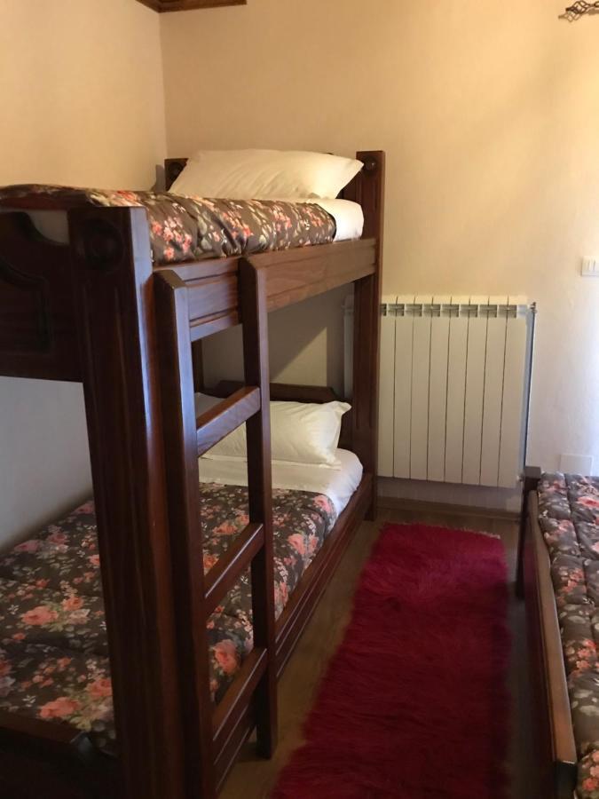A Pousada Bujtina Hader Xhebro Tepelene Exterior foto