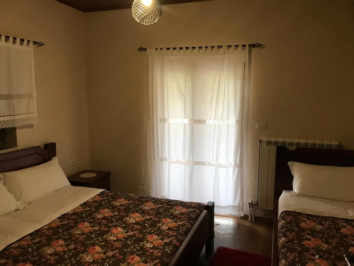 A Pousada Bujtina Hader Xhebro Tepelene Exterior foto
