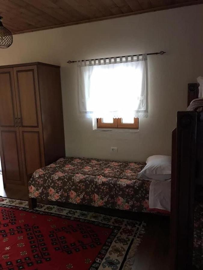 A Pousada Bujtina Hader Xhebro Tepelene Exterior foto