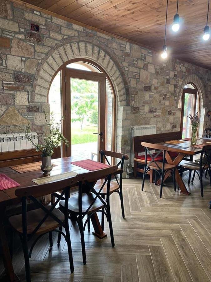 A Pousada Bujtina Hader Xhebro Tepelene Exterior foto