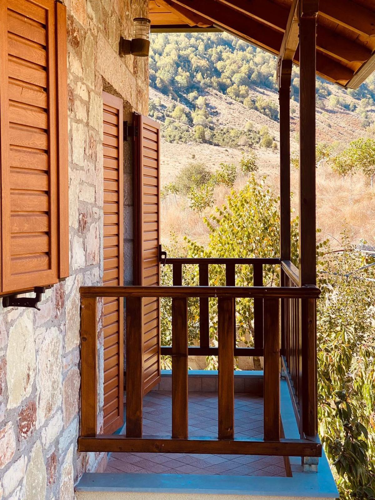 A Pousada Bujtina Hader Xhebro Tepelene Exterior foto